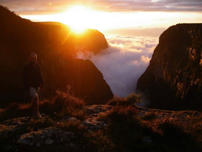 Nevoeiro no Canyon Malacara, Parque Nacional da Serra Geral, Rio Grande do Sul - Brasil