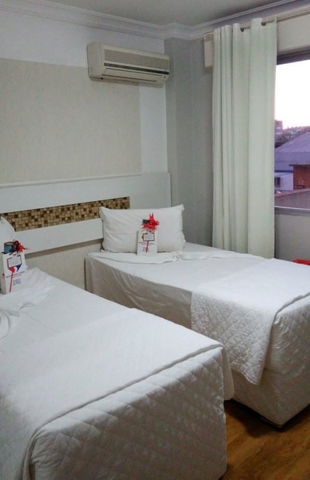 Emirates Hotel & Suites Emirates Hotel & Suites