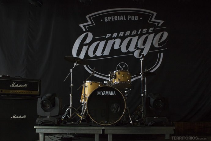 Palco do Garage Paradise para a noite em Teresópolis