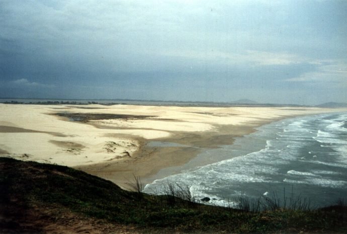 Vista para a Praia Grande do Morro do Céu há mais de dez anos