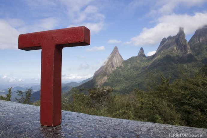 No Mirante do Soberbo observando o Dedo de Deus, em Teresópolis