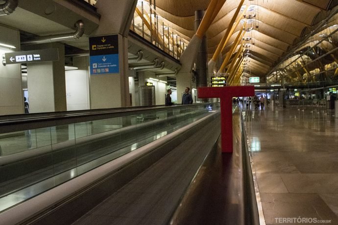E a Tesão segue correndo pelos aeroportos do mundo. Em Barajas, Madri