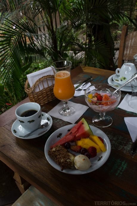 Café da manhã saudável ao ar livre Café da manhã saudável ao ar livre