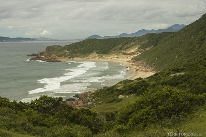 Vista para a Prainha, trecho fica inacessível no auge da maré alta