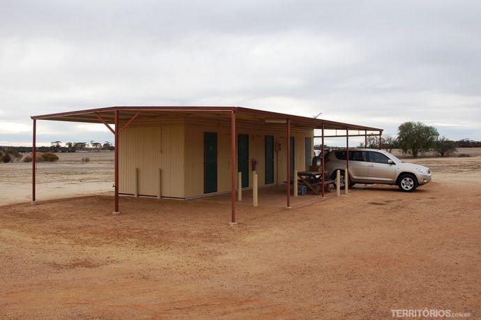 Quatro cabanas para duas pessoas