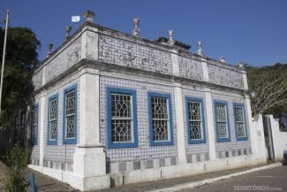 Casa Pinto D’Ulyssea (1866) é uma réplica de quinta portuguesa revestida com azulejos portugueses Casa Pinto D’Ulyssea (1866) é uma réplica de quinta portuguesa revestida com azulejos portugueses