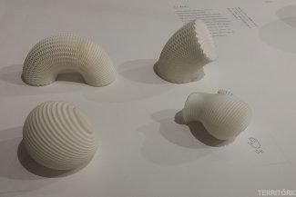 Exposição é quase toda interativa. Quando mostra a mão com Ok pode tocar