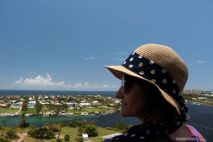 No alto do farol em Jupite