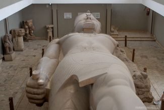 no Museu Mit Rahina, em Mênfis no Museu Mit Rahina, em Mênfis