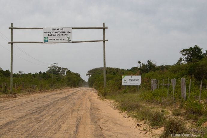 Entrada pela Trilha das Dunas