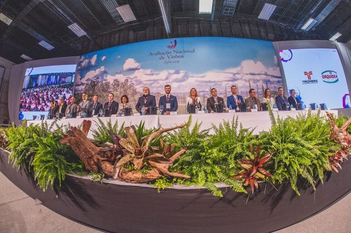 Comentaristas na Avaliação Nacional de Vinhos