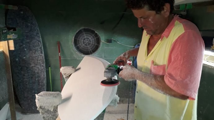 Shaper na Guarda do Embaú