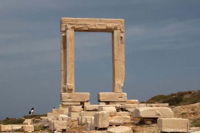 Portara, ruínas do Templo de Apollo
