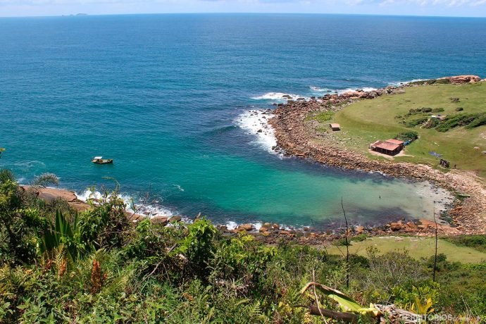 Praia do Maço na Praia da Pinheira